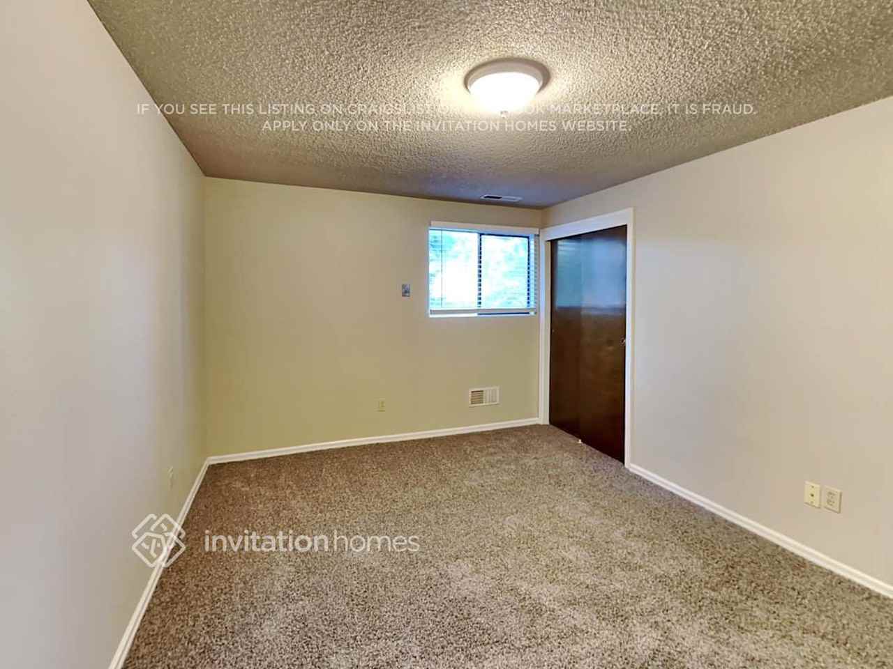 8220 64th Street Ct W - Photo 6 of 11