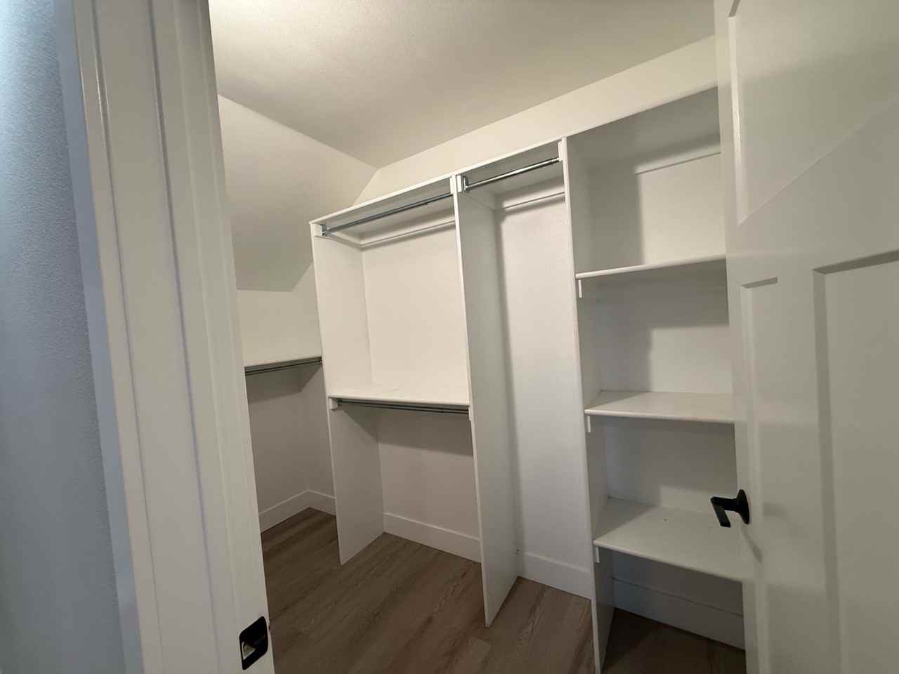 651 Washington St #1 - Photo 7 of 31