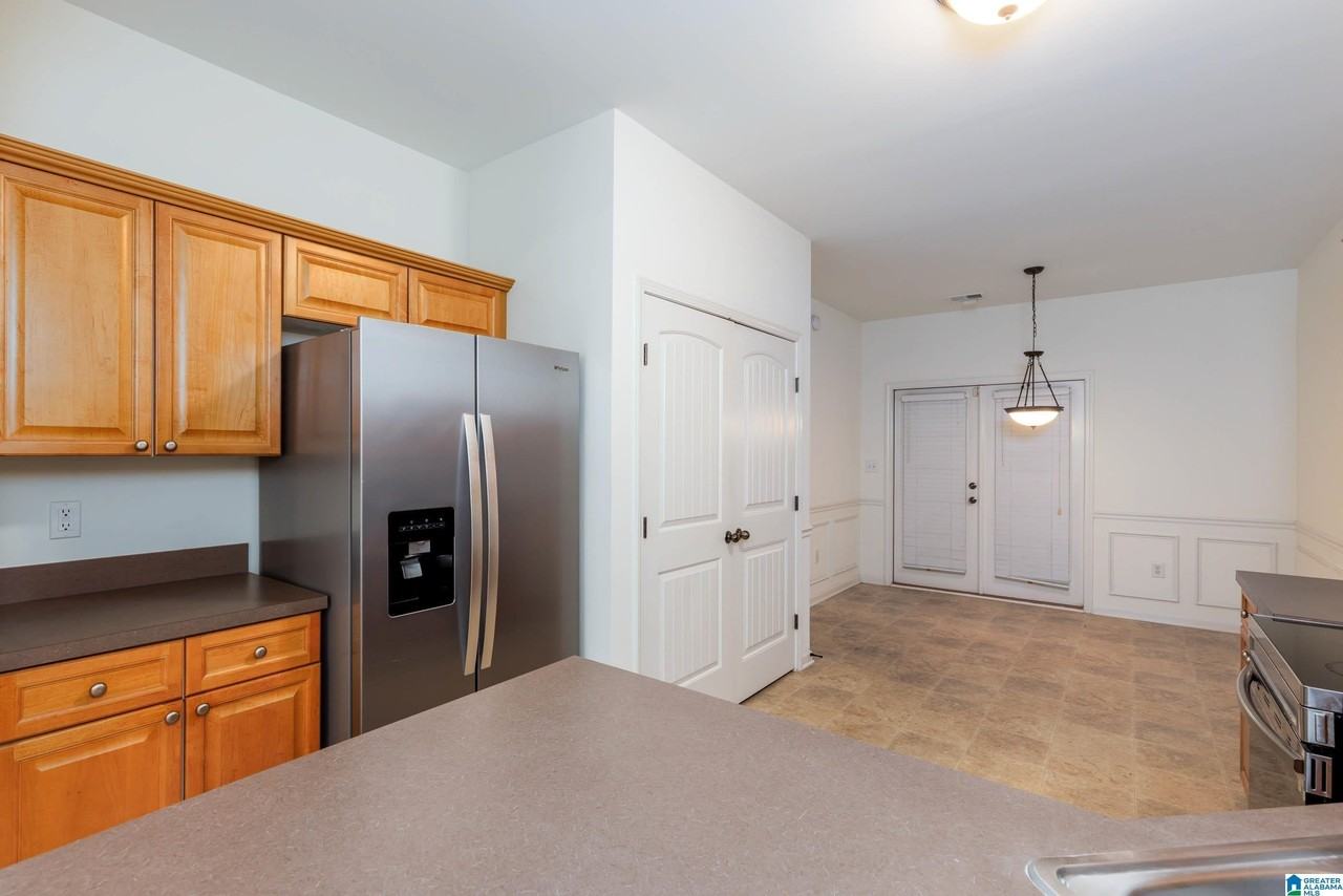 2348 Ridgemont Dr - Photo 4 of 24