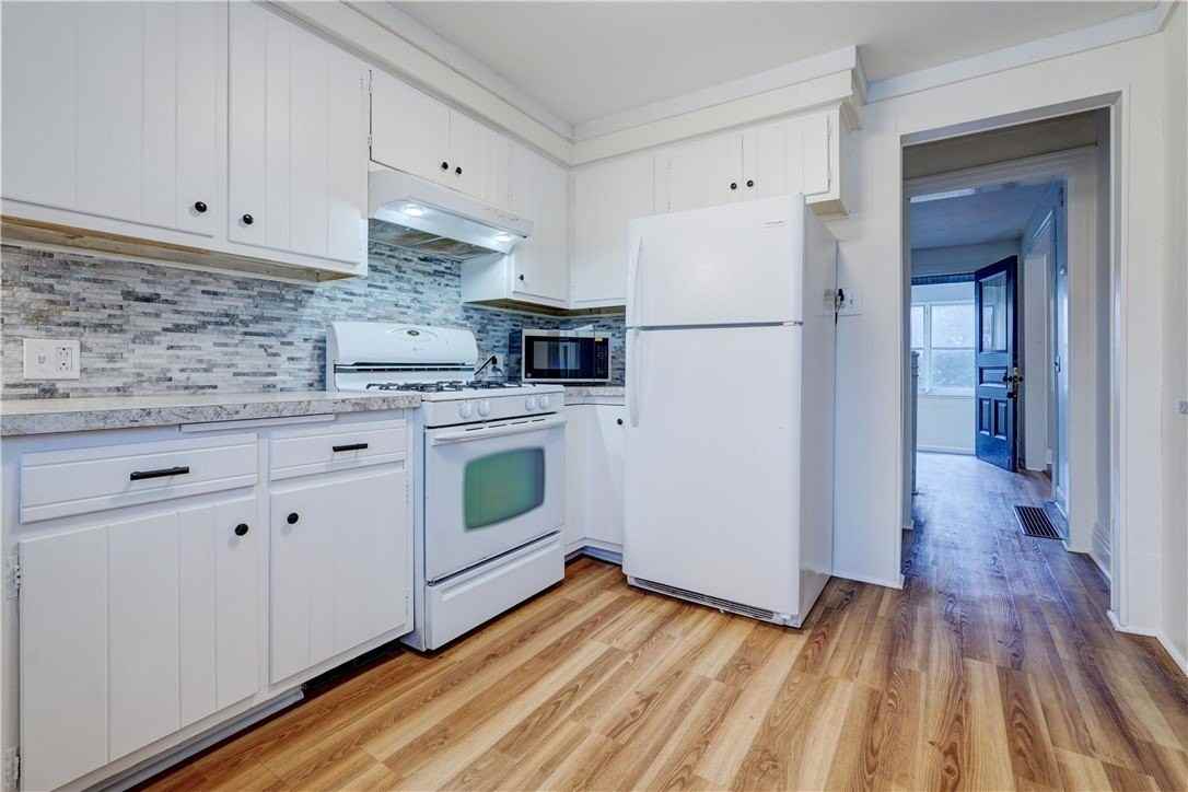 151 Hampden Rd - Photo 7 of 40