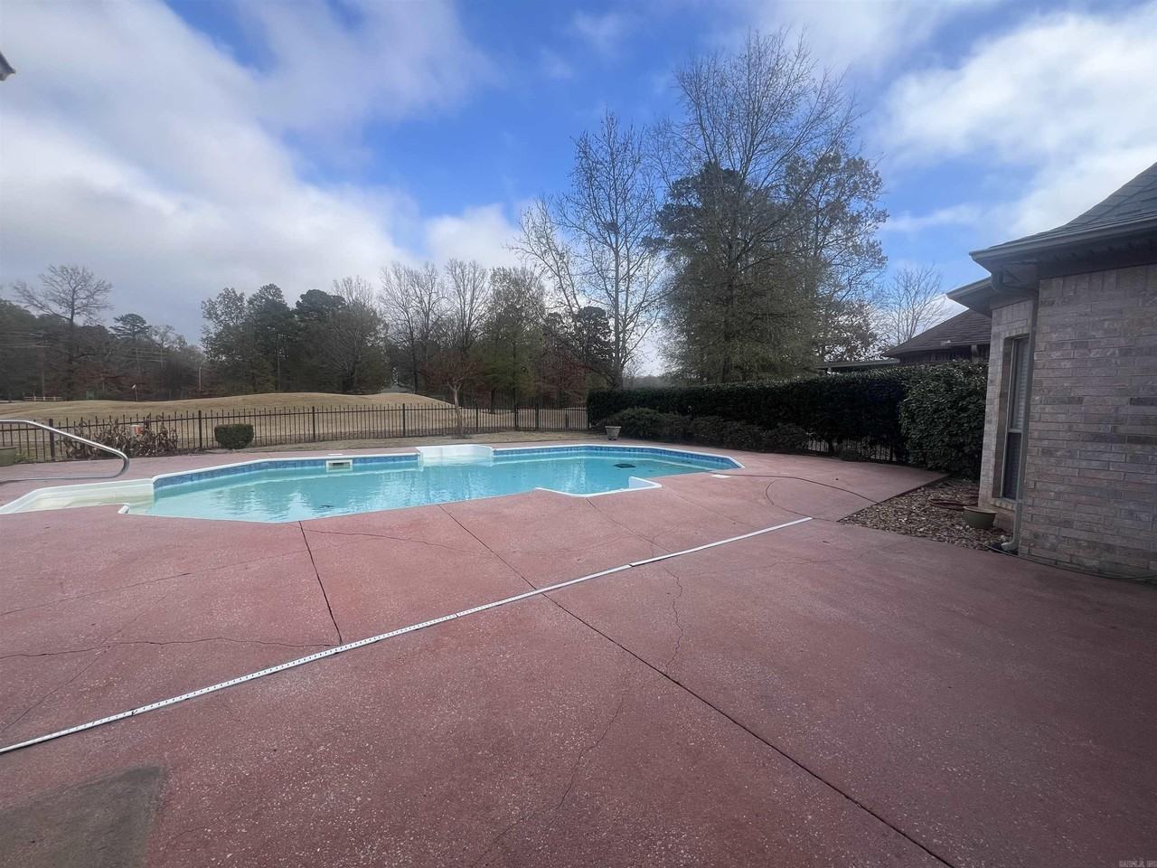 192 Marseille Dr - Photo 7 of 35