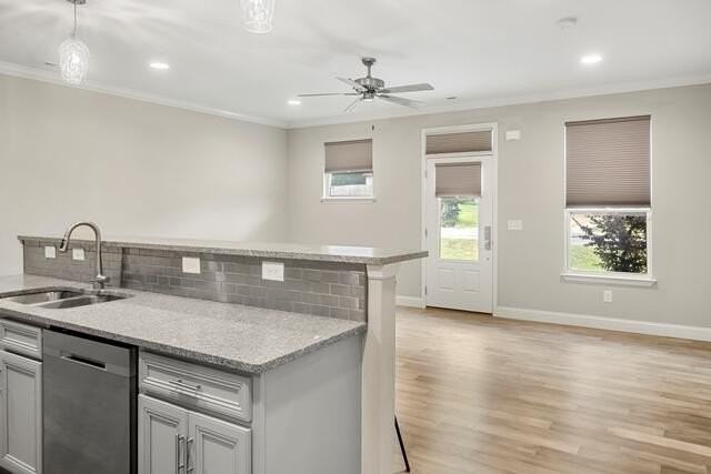 1916 Young Rd Se - Photo 5 of 36