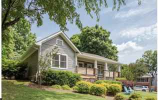 featured image of 1027 Winthrop St