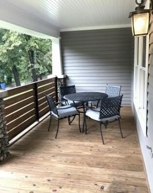 1027 Winthrop St - Photo 4 of 27