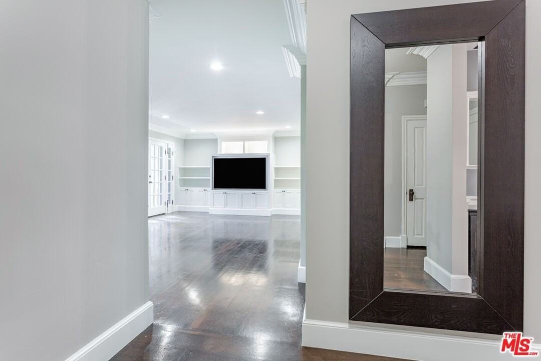 8455 Fountain Ave Unit 411 #411 - Photo 7 of 33