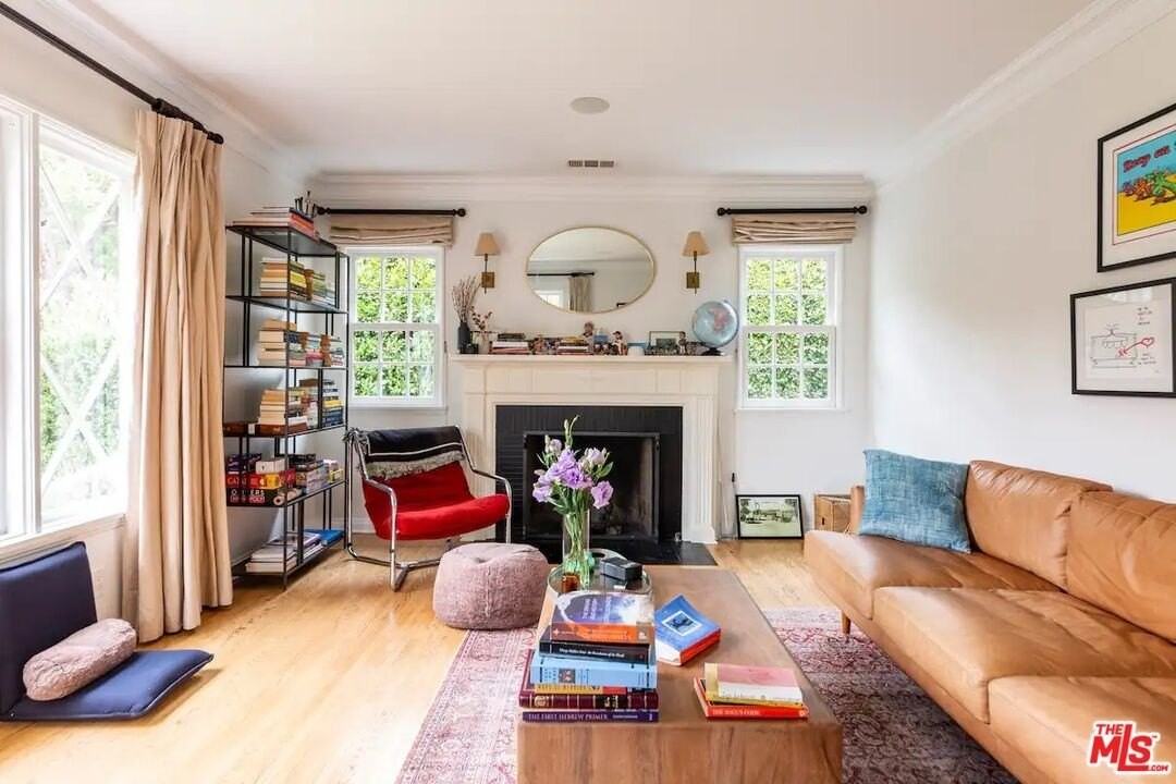 1972 Stearns Dr - Photo 5 of 35