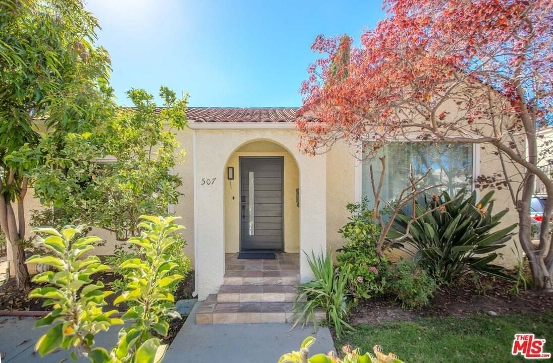 507 N Formosa Ave - Photo 3 of 50