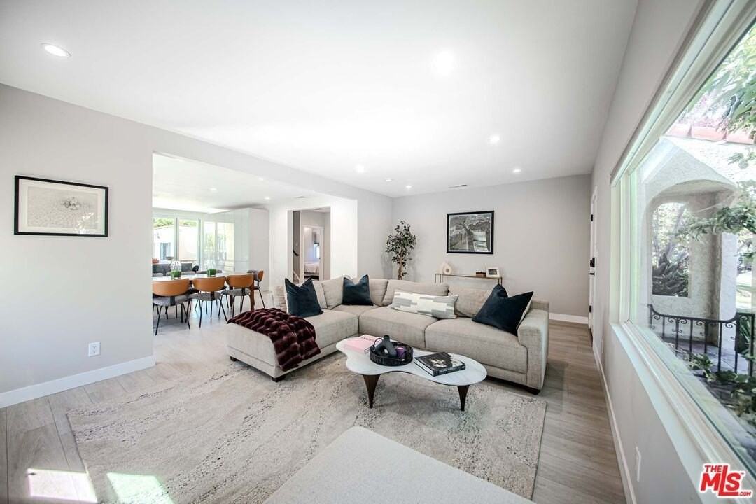 507 N Formosa Ave - Photo 4 of 50