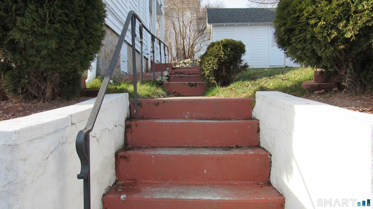 246 N Elm St #1stFL - Photo 2 of 11