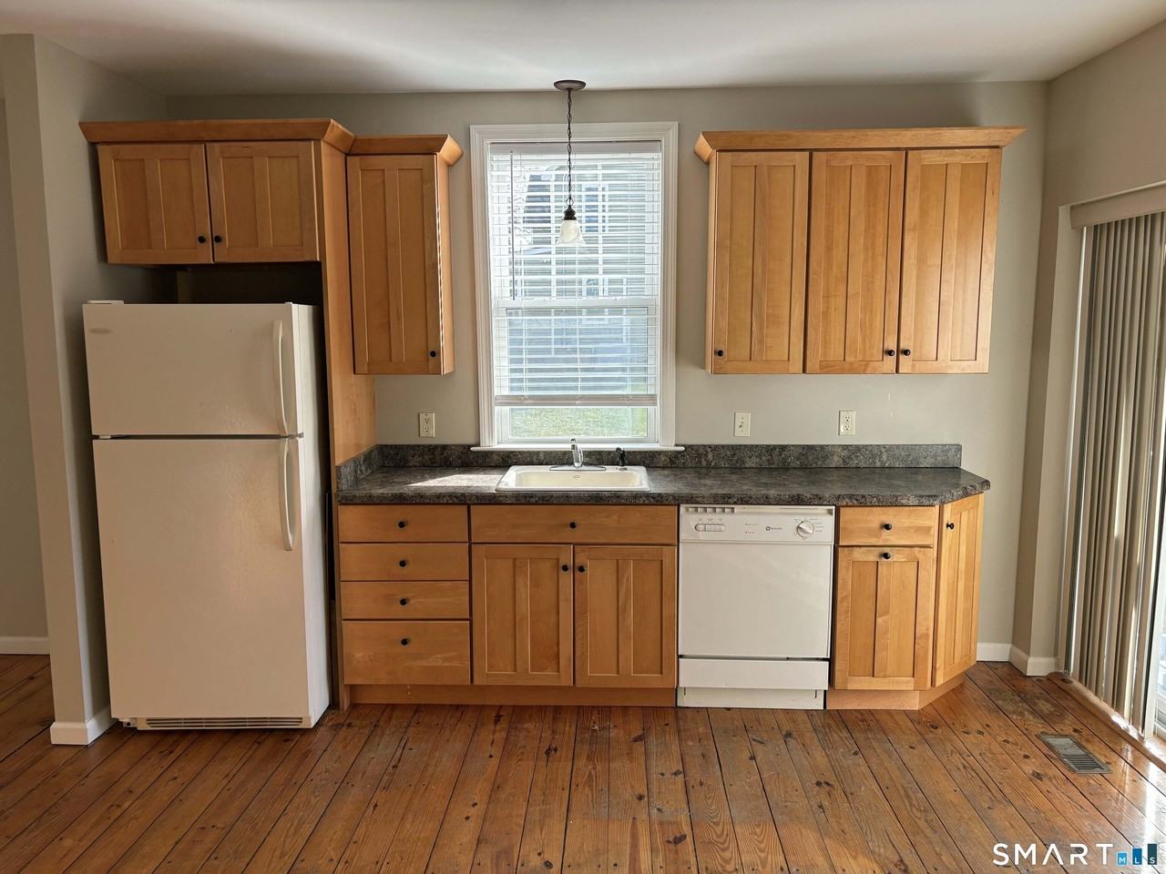 214 Warsaw St - Photo 7 of 24