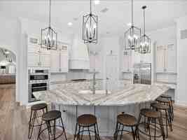 featured image of 3161 Club Dr