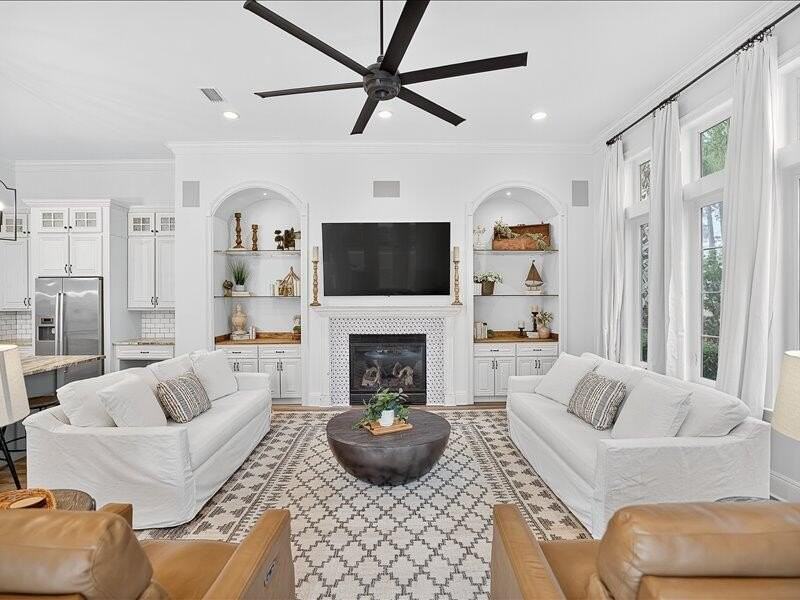 3161 Club Dr - Photo 7 of 49