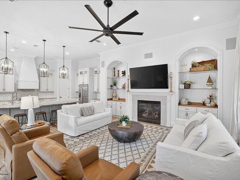 3161 Club Dr - Photo 7 of 49