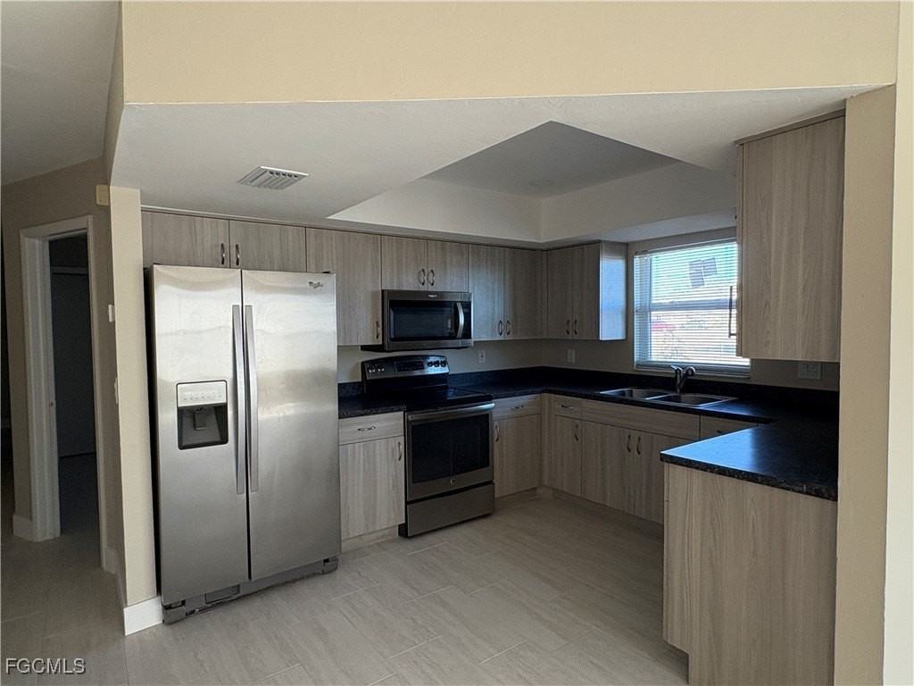 3608 Sw 7th Pl - Photo 7 of 18