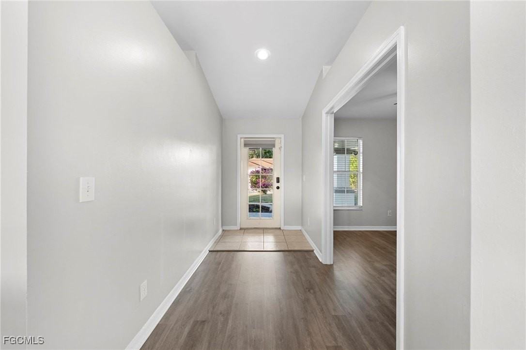 2805 66th St W - Photo 5 of 44