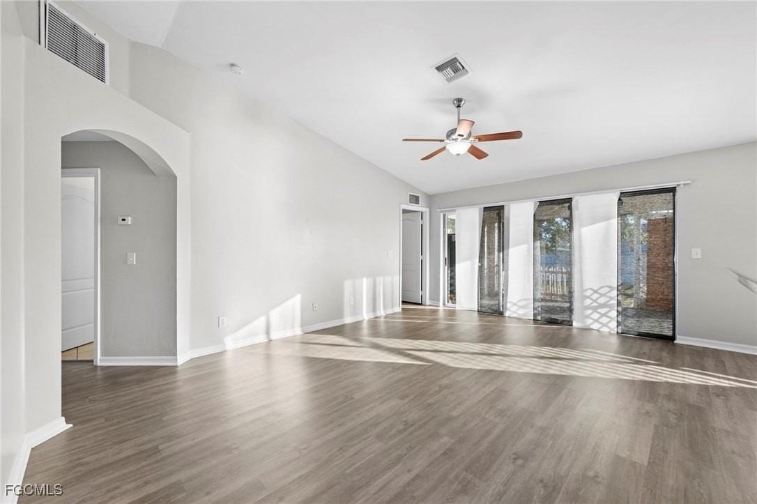 2805 66th St W - Photo 7 of 44