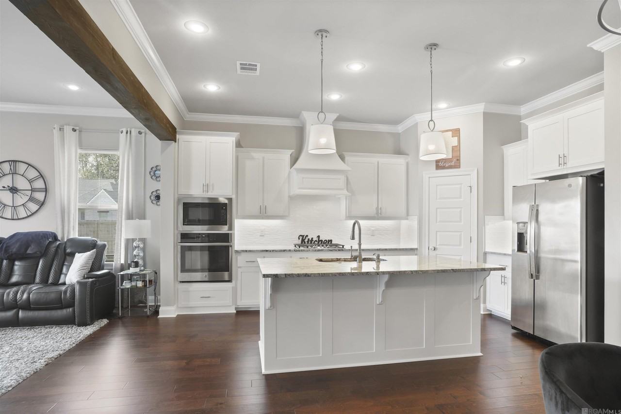 825 Mano Myrtle Dr - Photo 3 of 19