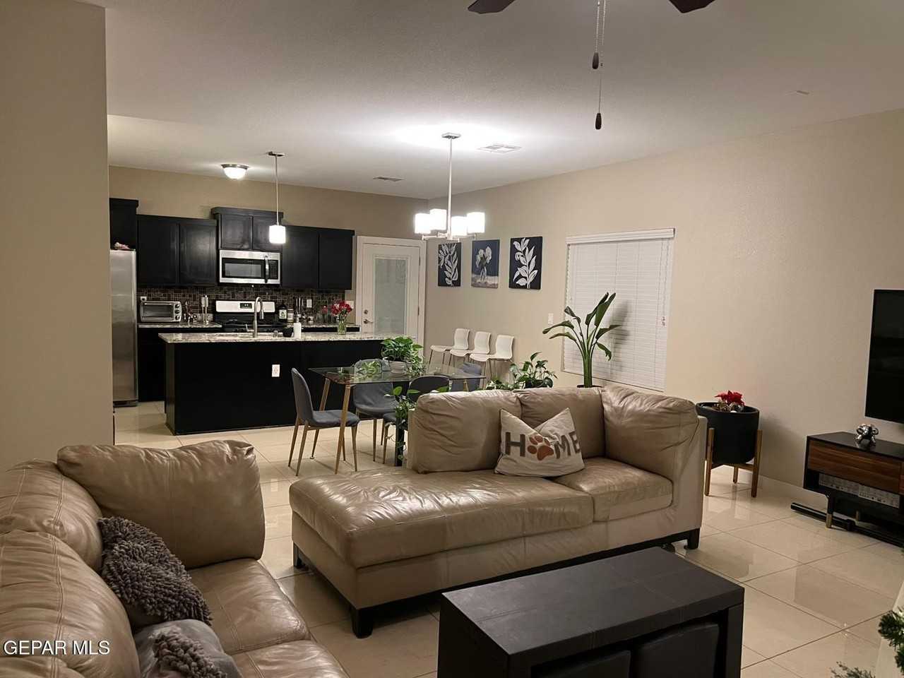 13208 Pocklington Rd - Photo 3 of 11