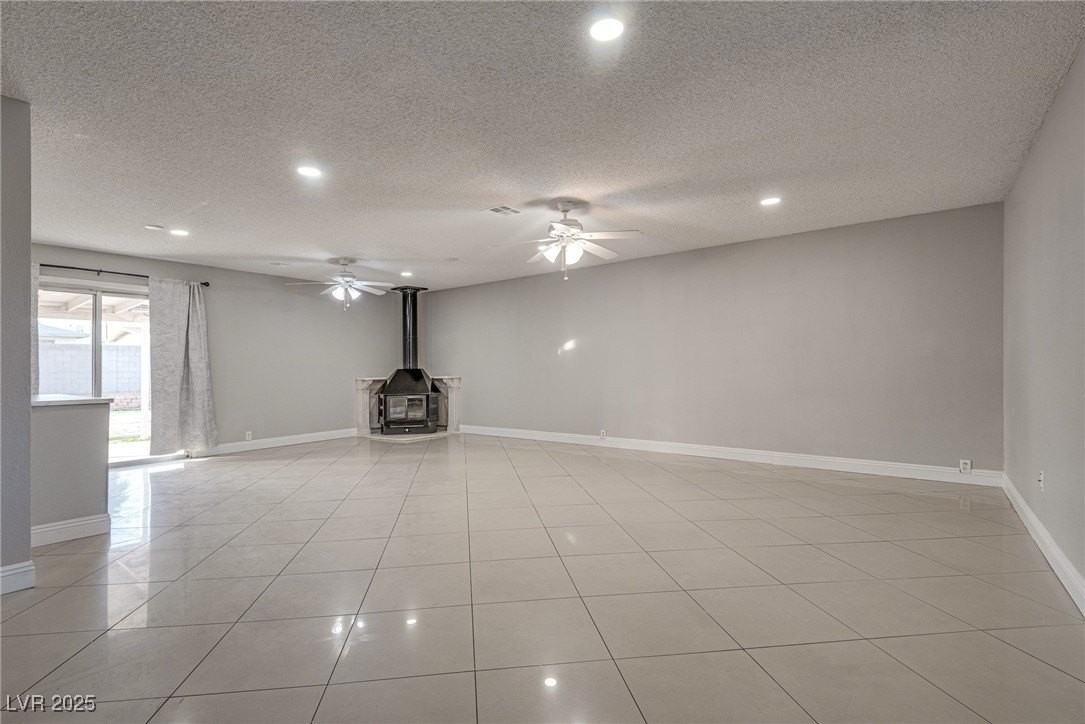 800 Slayton Dr - Photo 3 of 15