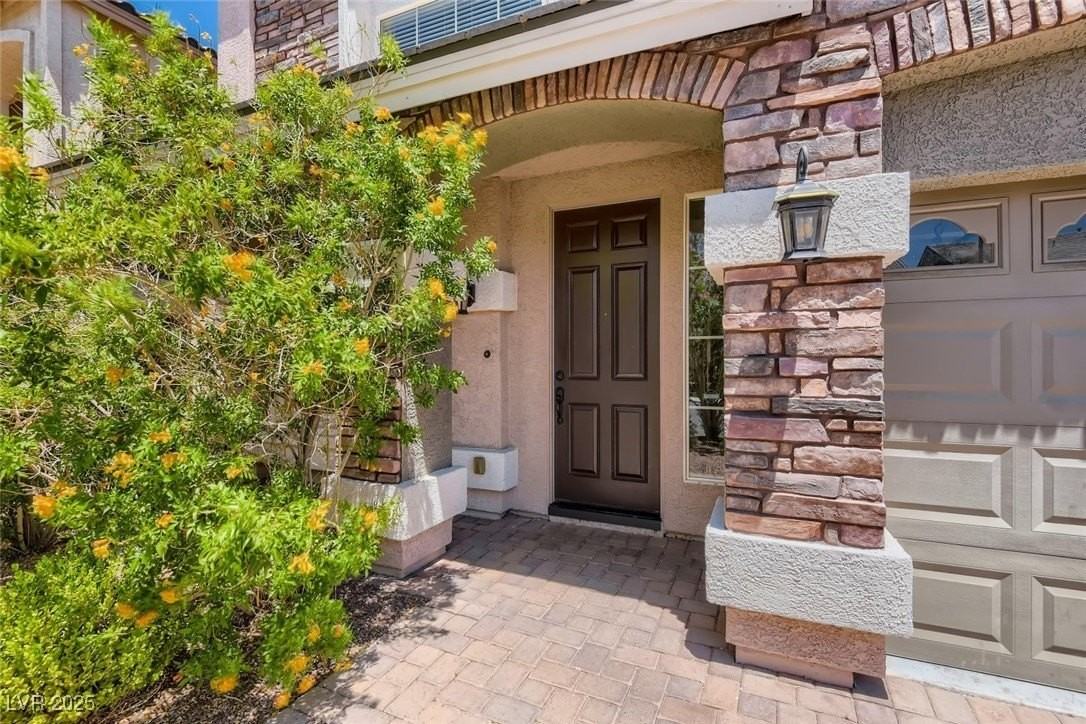 6250 Sierra Knolls Ct - Photo 2 of 42