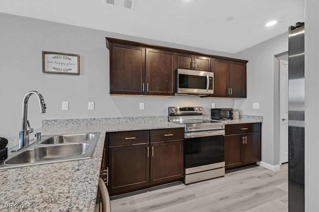 12264 Radiant Sunrise Rd #3 - Photo 5 of 35