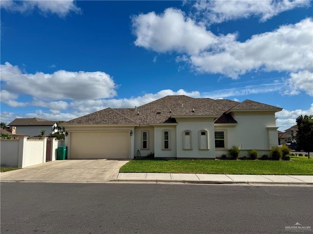 912 W Cheyenne Ave - Photo 3 of 17