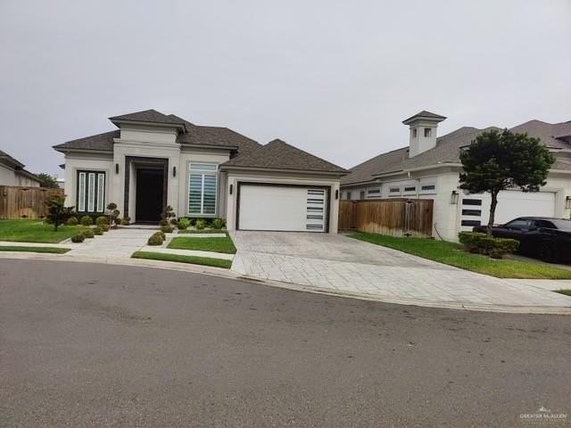 1503 Duke St - Photo 4 of 38