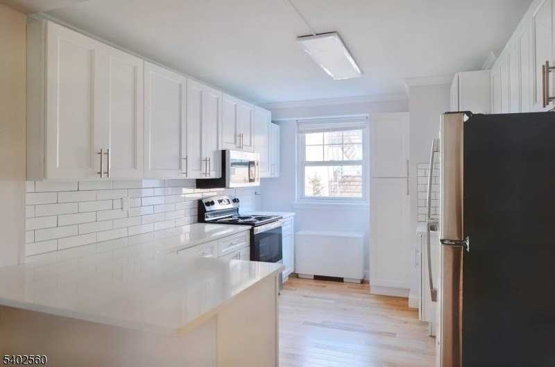 41 Elm St #1B - Photo 4 of 11