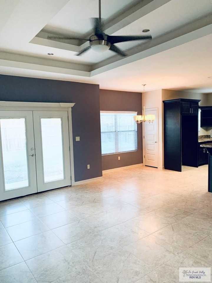 6822 Stone Oak - Photo 4 of 13