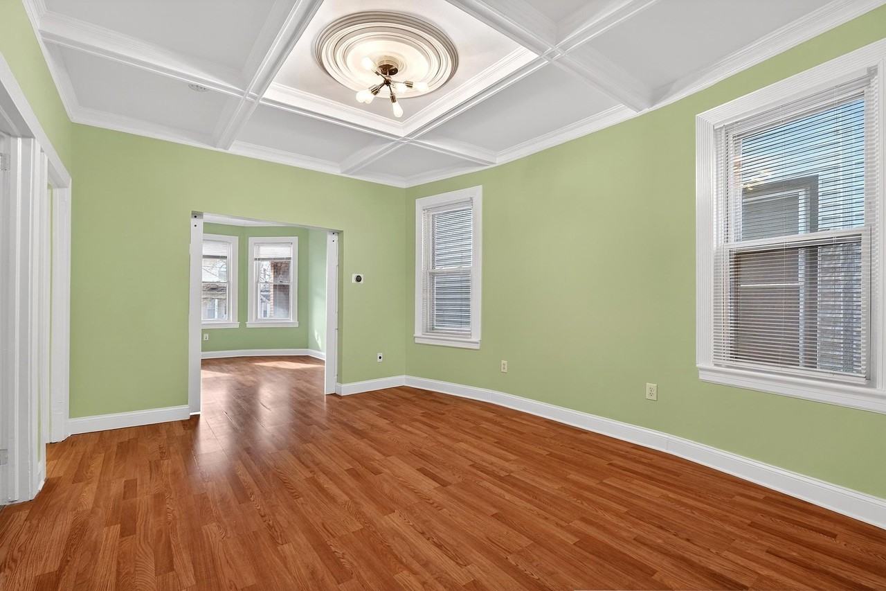 133 W 28th St #1 - Photo 3 of 17