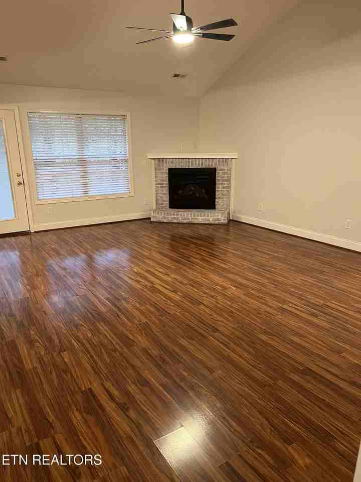 1817 Andy Ln - Photo 2 of 10