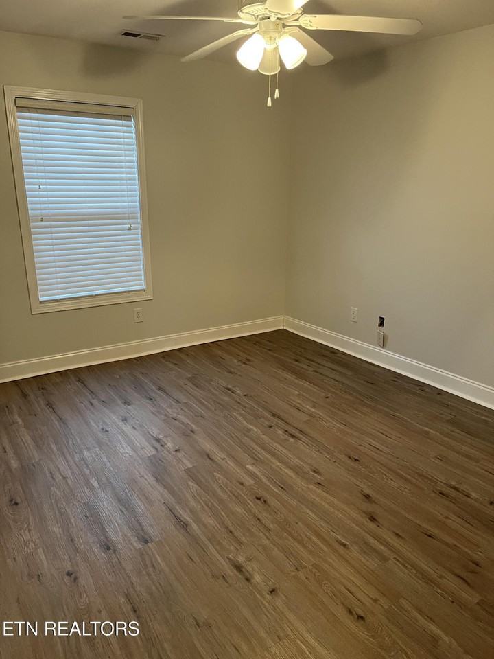 1817 Andy Ln - Photo 6 of 10