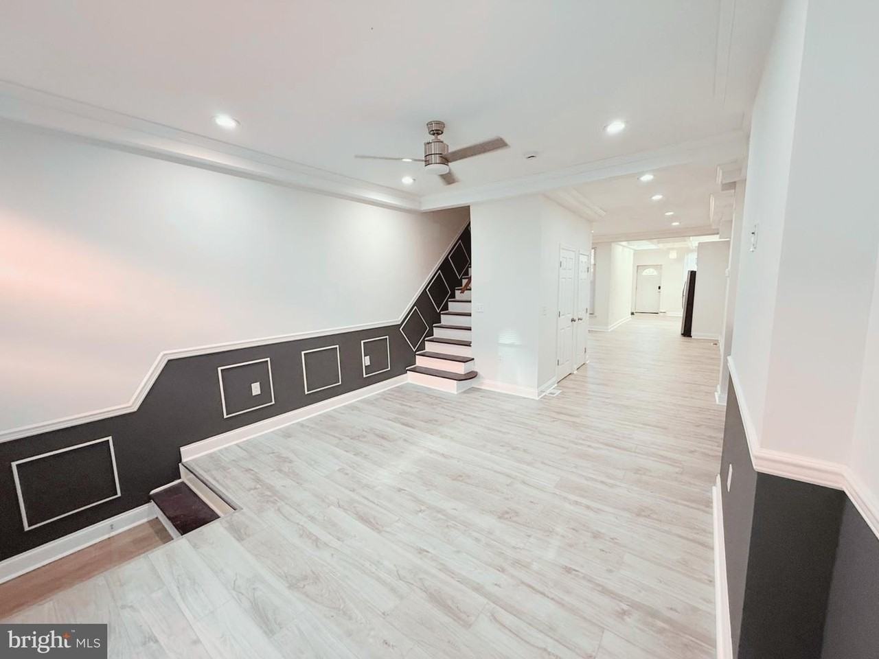 714 Dolphin St - Photo 2 of 29