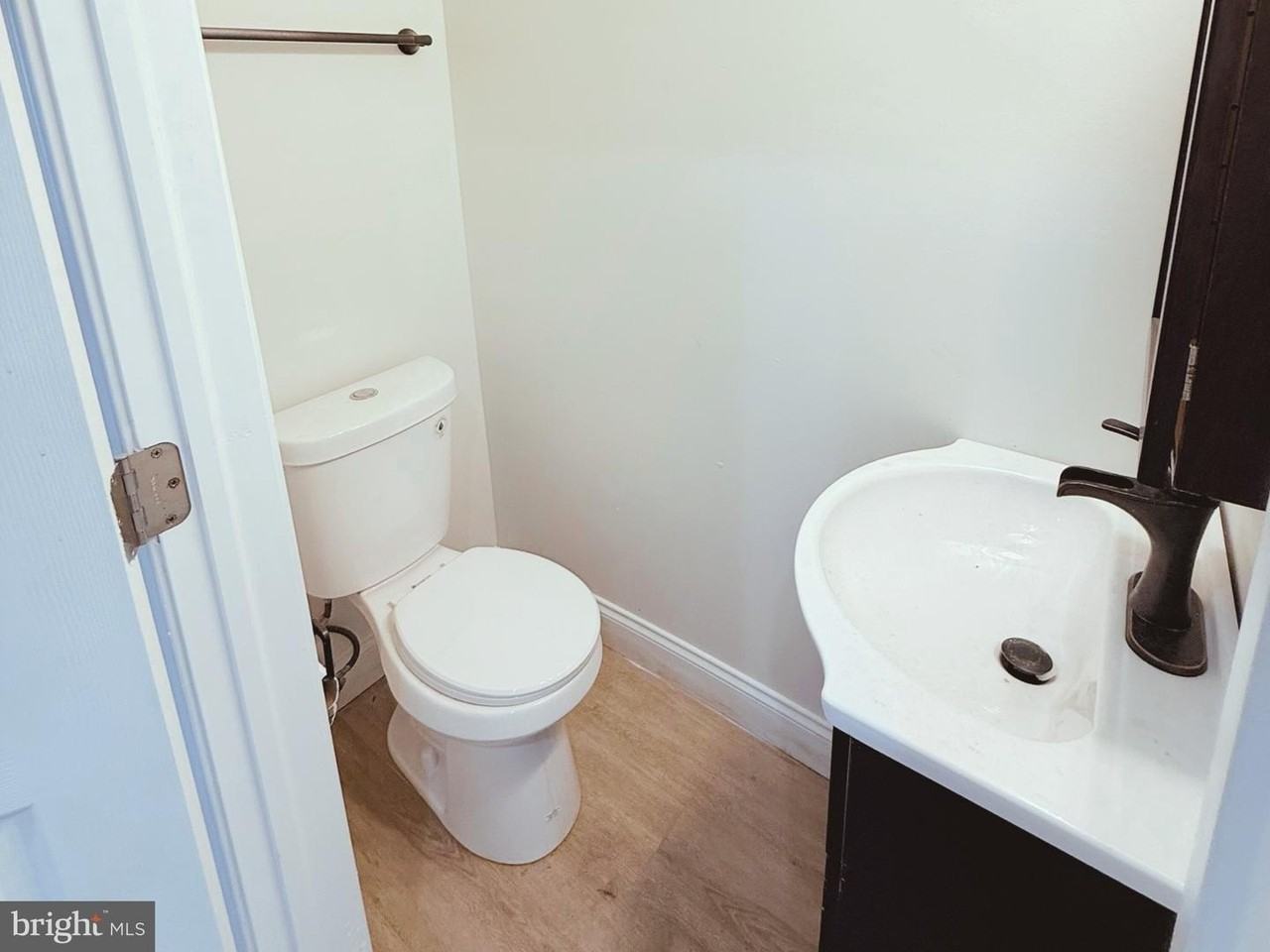 714 Dolphin St - Photo 7 of 29