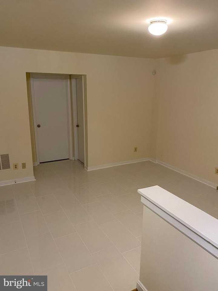 9006 Pickwick Village Ter - Photo 2 of 13