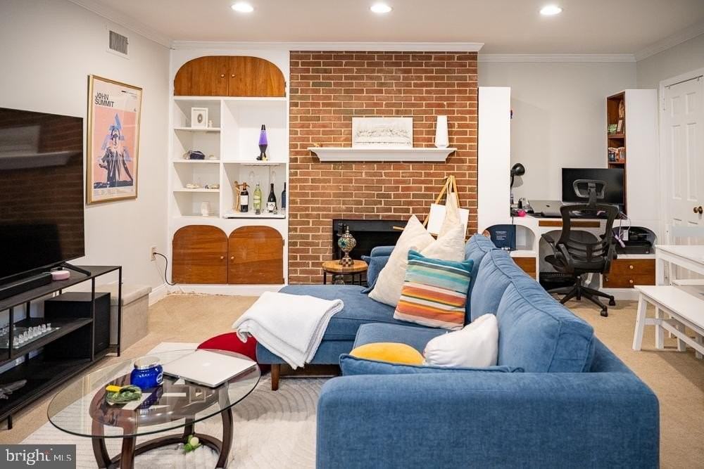 420 1/2 N Saint Asaph St - Photo 7 of 28