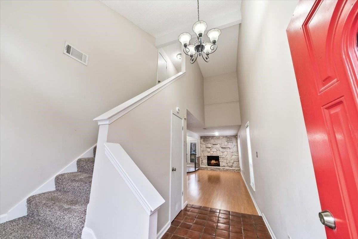 9281 Fletcher Trace Pkwy - Photo 5 of 30