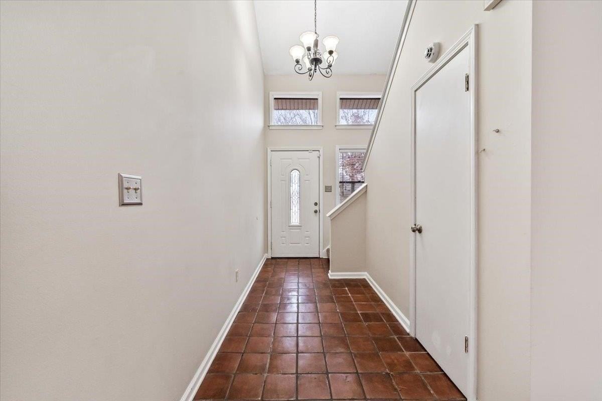 9281 Fletcher Trace Pkwy - Photo 6 of 30