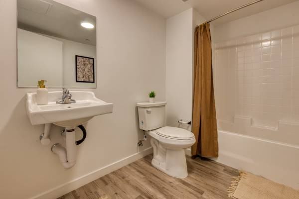 5300 Crenshaw Blvd #106 - Photo 4 of 8