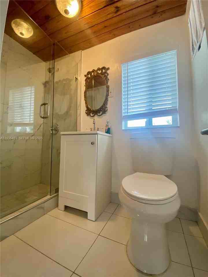 6730 Cleveland St - Photo 2 of 11