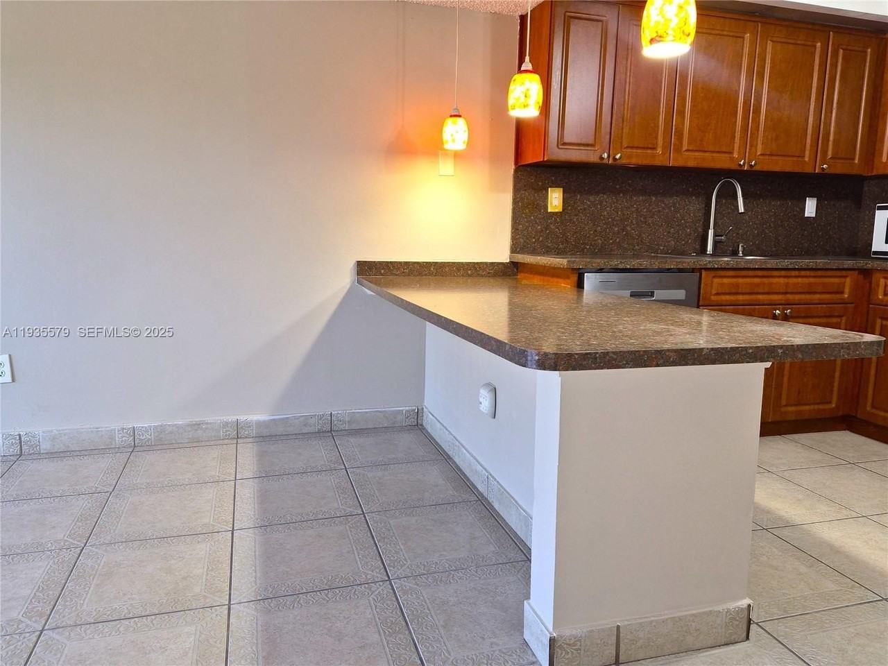 8811 Sw 132nd Pl #203CW - Photo 4 of 34