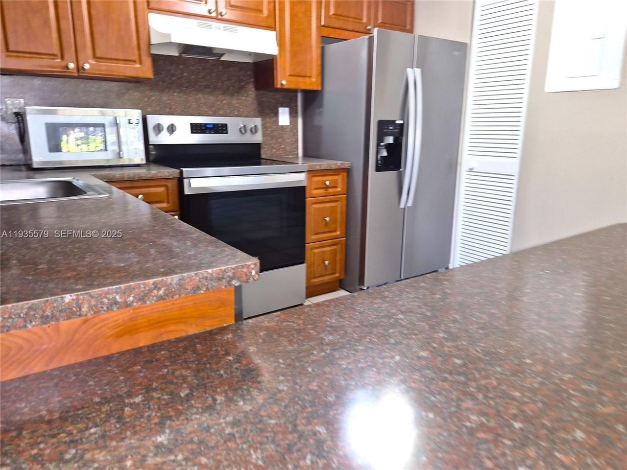 8811 Sw 132nd Pl #203CW - Photo 5 of 34