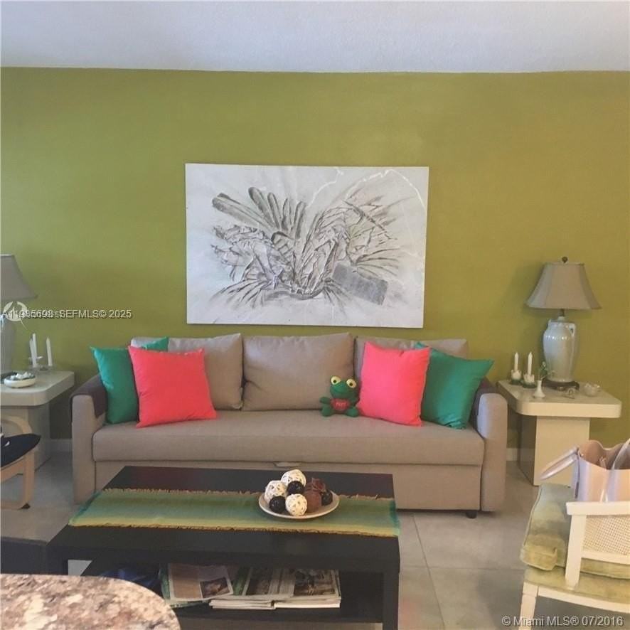 541 Blue Heron Dr #215 - Photo 5 of 22