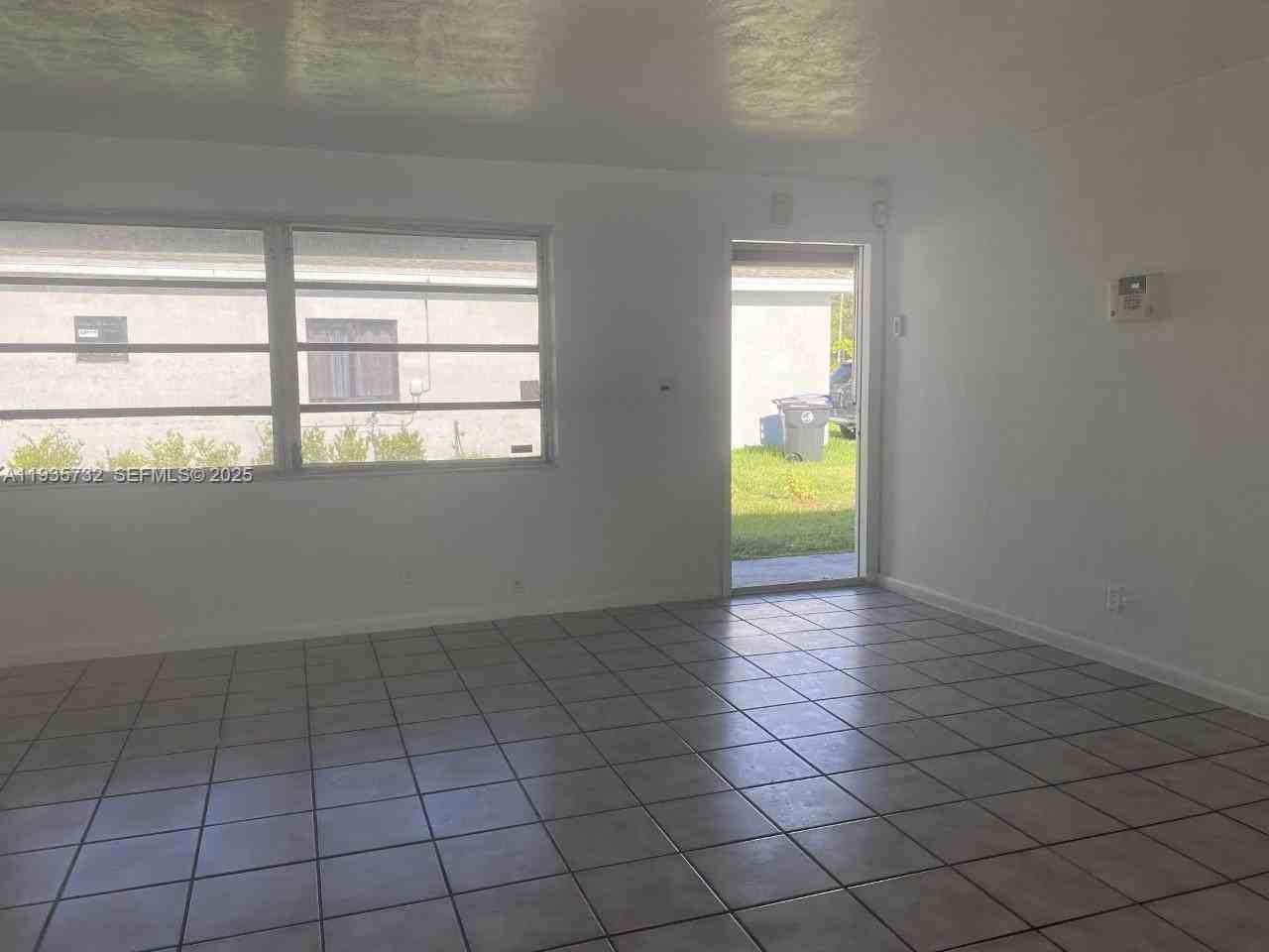 5904 Sw 27th St #S - Photo 3 of 10