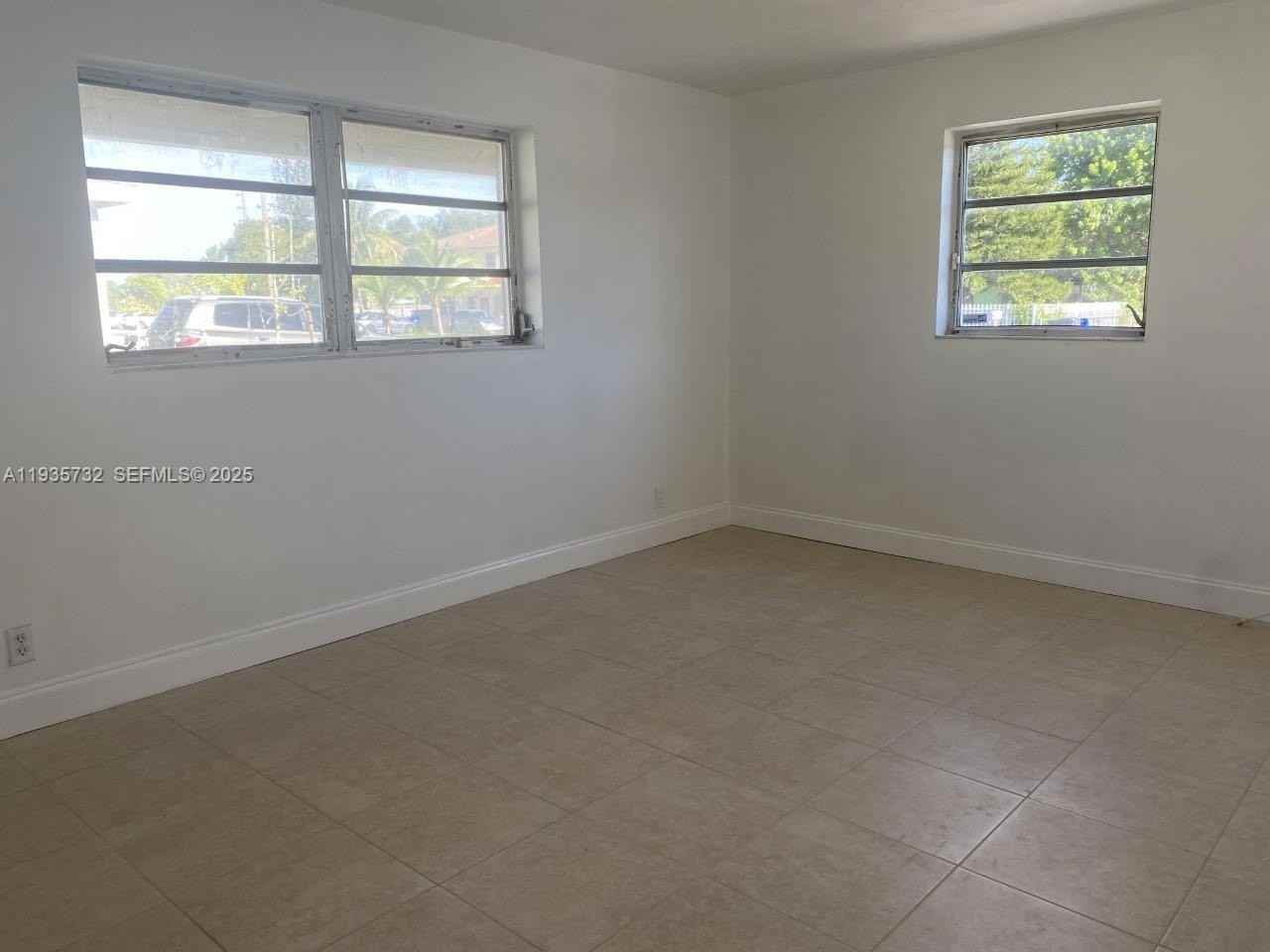 5904 Sw 27th St #S - Photo 5 of 10