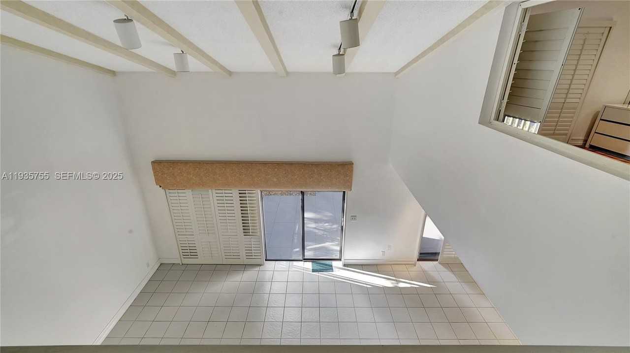 205 Dunwoody Ln #17-85 - Photo 7 of 50