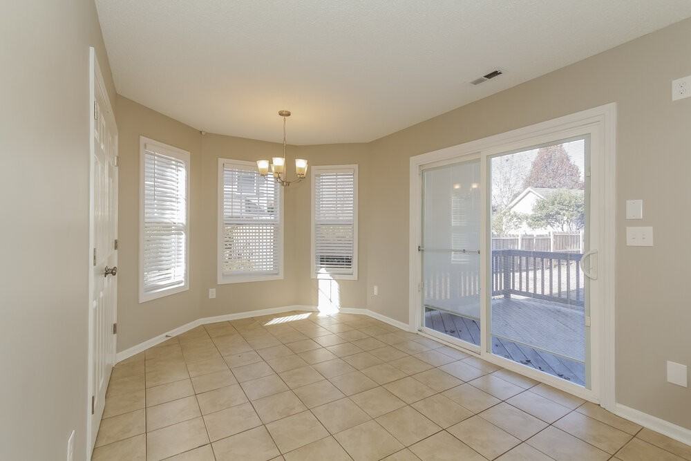 7721 Prairie Rose Ln - Photo 7 of 17