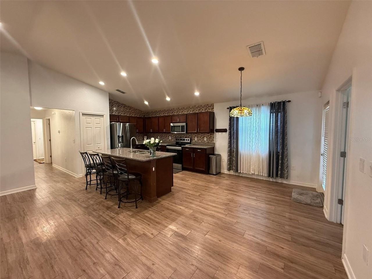 710 Persian Dr - Photo 5 of 23