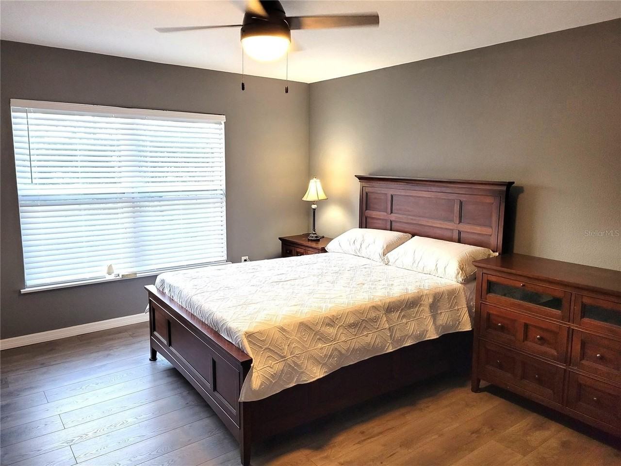 5326 Woodridge Ln - Photo 3 of 5