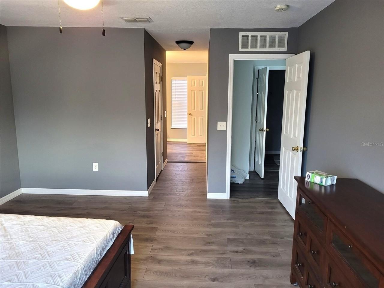 5326 Woodridge Ln - Photo 4 of 5